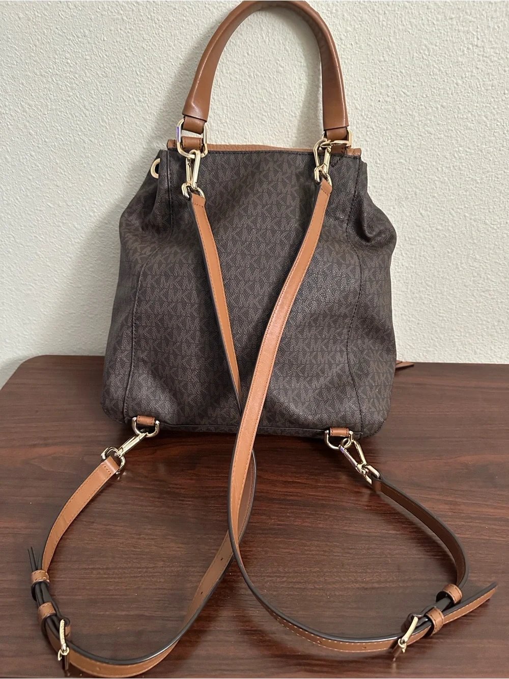 Michael Kors like new